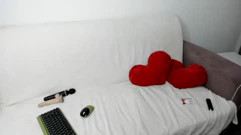 Snapshot of nikki000cool chatting on 02-23-25, 09:16 Veronika online show from 02-23-25, 09:16