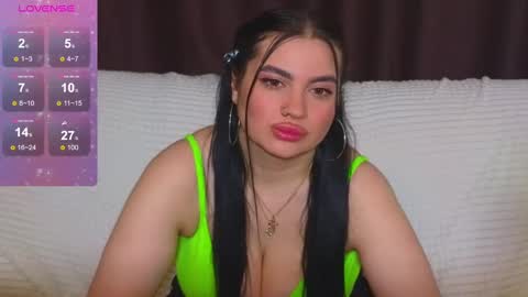 Nikki Kardashian online show from 01-30-25, 01:33