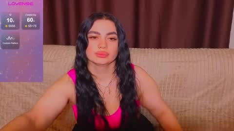 Nikki Kardashian online show from 03-05-25, 10:43