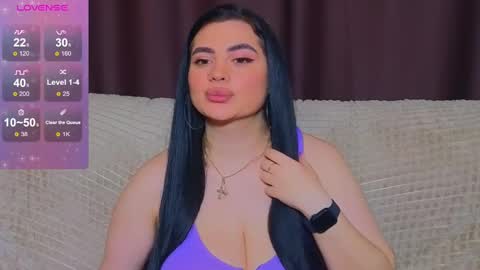 Nikki Kardashian online show from 03-12-25, 01:47