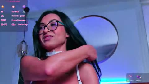 Snapshot of nikki_starx chatting on 11-10-25, 04:22 Nikki online show from 11-10-25, 04:22