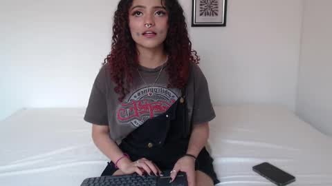 nikki_uwu online show from 03-26-26, 07:41