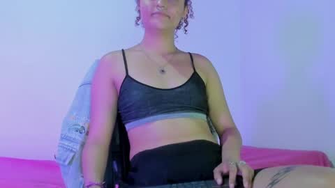 nikki_uwu online show from 04-26-26, 07:33