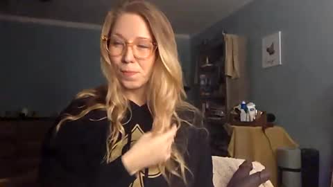 nikkib653466 online show from 08-06-26, 08:11