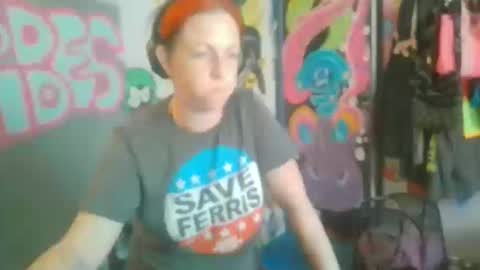 Snapshot of nikkietwotimes420 chatting on 10-12-25, 05:34 Nikkie online show from 10-12-25, 05:34