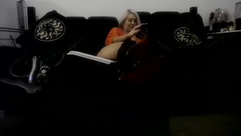 Niquita Sparkles online show from 02-05-25, 06:15