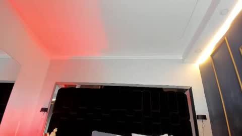     online show from 02-26-25, 10:42