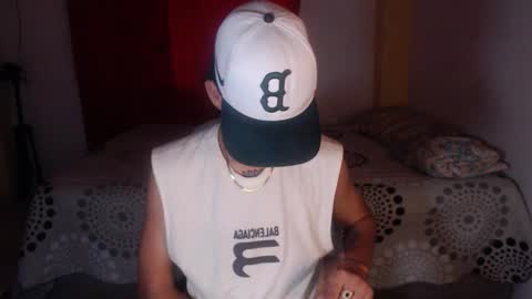 Snapshot of niklaus_wolf chatting on 11-12-25, 08:08 niklaus_wolf online show from 11-12-25, 08:08