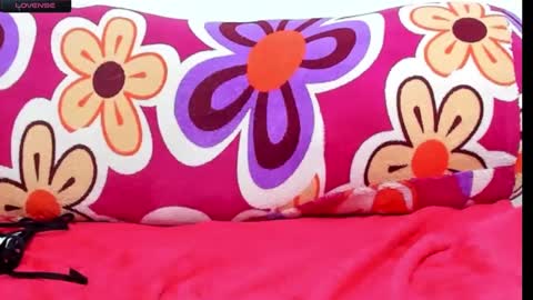 Snapshot of nikol32__ chatting on 01-20-25, 04:01 dayan online show from 01-20-25, 04:01