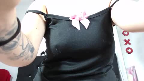 Snapshot of nikol_winick chatting on 03-04-25, 04:20 nikol_winick online show from 03-04-25, 04:20