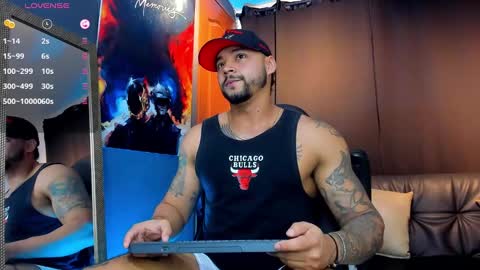 Snapshot of nikolahank1 chatting on 12-28-24, 11:48 Nikola Hank online show from 12-28-24, 11:48