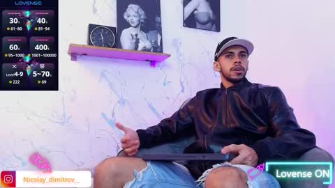 Snapshot of nikolay_dimitrov chatting on 10-17-25, 05:21    online show from 10-17-25, 05:21