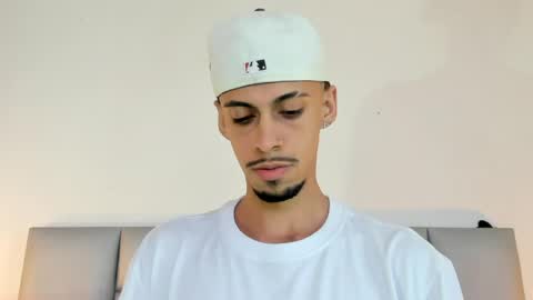 Snapshot of nikolay_dimitrov chatting on 05-17-26, 12:30 online show from 05-17-26, 12:30