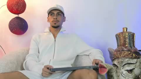 Snapshot of nikolay_dimitrov chatting on 06-18-26, 06:56 online show from 06-18-26, 06:56