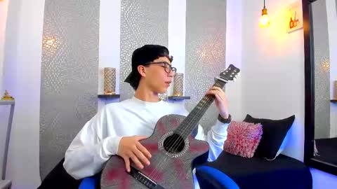    online show from 02-20-25, 07:23