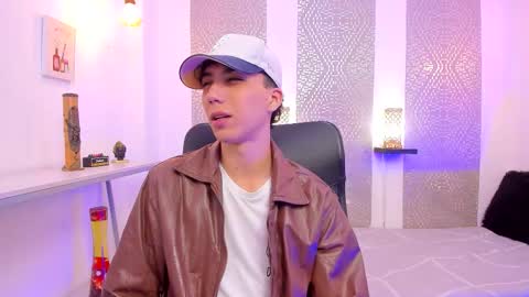    online show from 11-21-25, 04:22