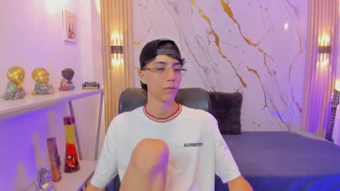    online show from 04-29-26, 04:27