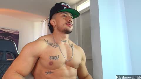 Niko online show from 10-19-25, 01:56