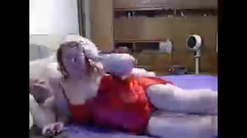 Snapshot of nikolettared chatting on 07-29-26, 07:12 Nikoletta online show from 07-29-26, 07:12