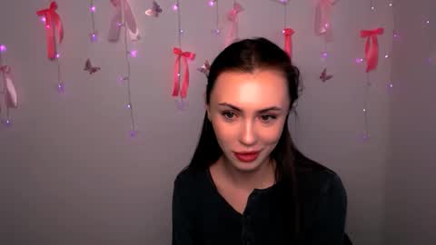 nikonara_ online show from 04-25-26, 12:41