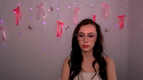 nikonara_ online show from 04-26-26, 10:46