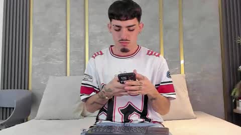 Niko Stone online show from 01-06-26, 05:00