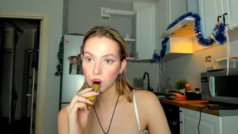 Veronica online show from 01-12-25, 10:12