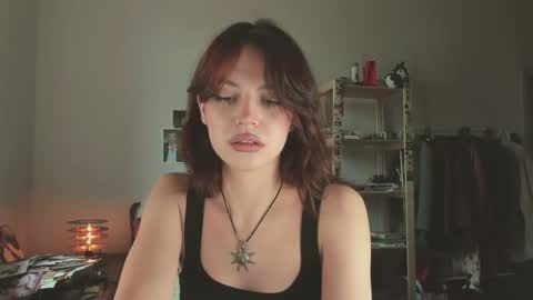 Veronica online show from 05-20-26, 10:54