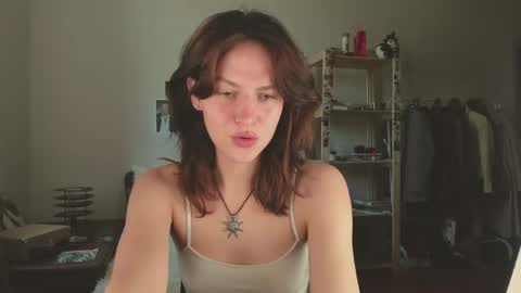 Veronica online show from 05-25-26, 10:10