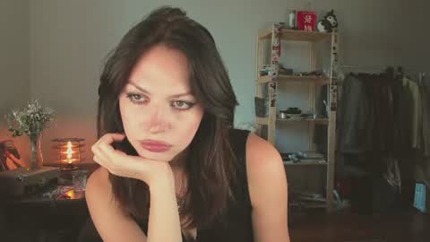 Snapshot of niky_jess chatting on 08-08-26, 01:13 Veronica online show from 08-08-26, 01:13