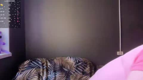Snapshot of niky_long chatting on 07-04-26, 10:21 Niky online show from 07-04-26, 10:21