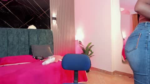 Niky online show from 05-18-26, 12:11