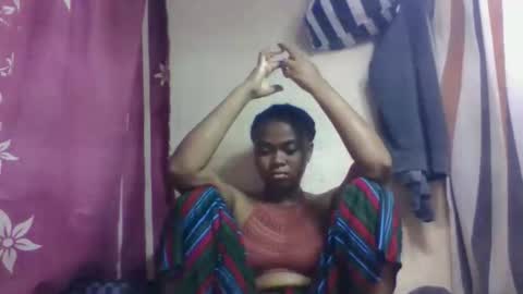 nilah online show from 11-18-25, 03:05