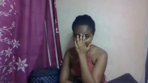 nilah online show from 12-18-25, 06:08