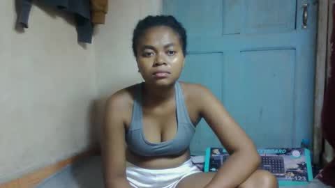 nilah online show from 03-28-26, 07:24
