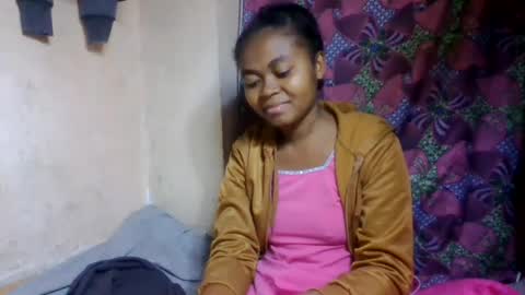 nilah online show from 06-12-26, 06:51