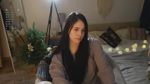 Jennet online show from 01-14-26, 06:46