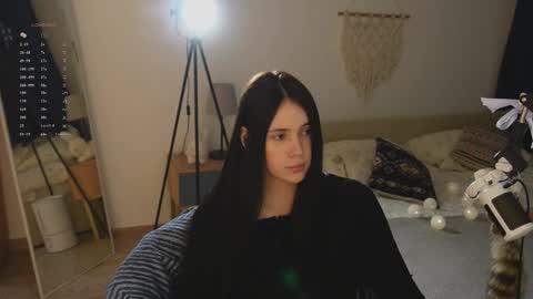 Jennet online show from 02-14-26, 07:21