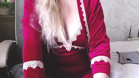 Snapshot of nimfalove chatting on 02-01-25, 08:29 Nimfalove online show from 02-01-25, 08:29