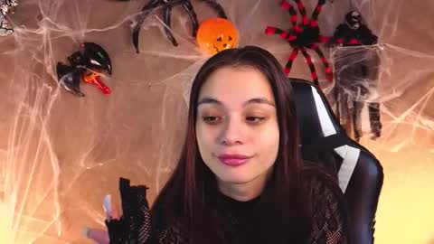 Ketrin online show from 10-31-25, 02:34