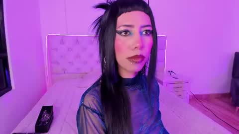 Nina Fox  online show from 06-09-26, 02:28