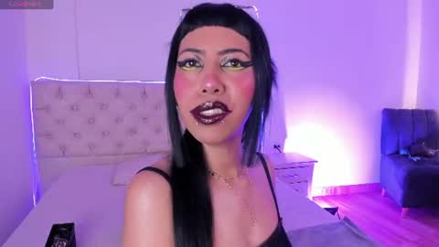 Nina Fox  online show from 06-30-26, 03:46