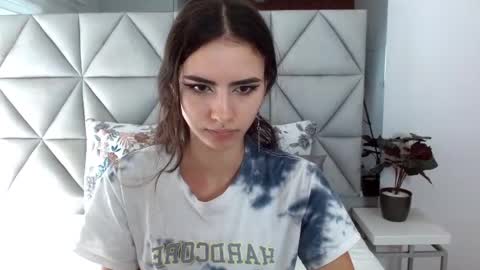 Snapshot of nina_pons chatting on 12-07-24, 05:53  Nina  online show from 12-07-24, 05:53