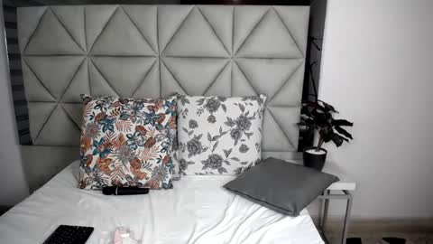 Snapshot of nina_pons chatting on 01-23-25, 11:47  Nina  online show from 01-23-25, 11:47