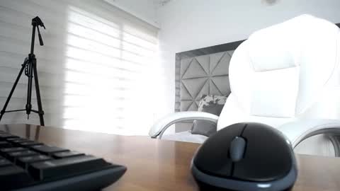 Snapshot of nina_pons chatting on 02-07-25, 09:04  Nina  online show from 02-07-25, 09:04