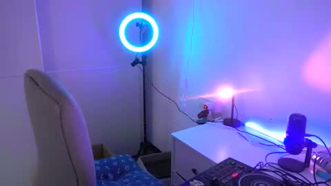 nina_princesa online show from 02-05-26, 02:00