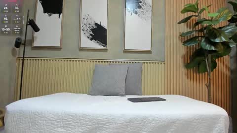 NINA online show from 09-25-25, 12:09