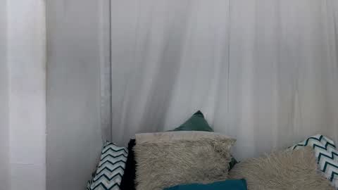 Ninaa fox online show from 03-12-25, 04:24