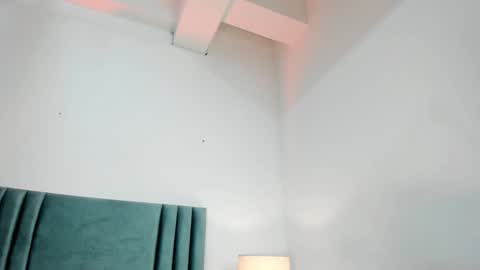 Nina online show from 12-22-24, 05:32