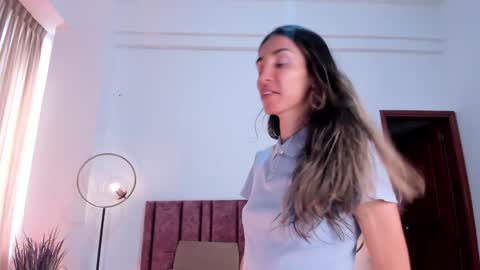 Nina online show from 01-12-25, 02:19